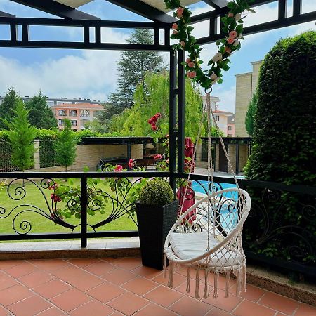 Family Hotel Paradise セインツ・コンスタンティン＆ヘレナ エクステリア 写真